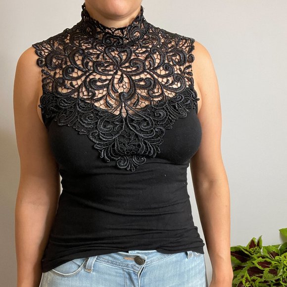 HOST PICK*Arianne Teri Floral High Collar Top -M- - Picture 6 of 11